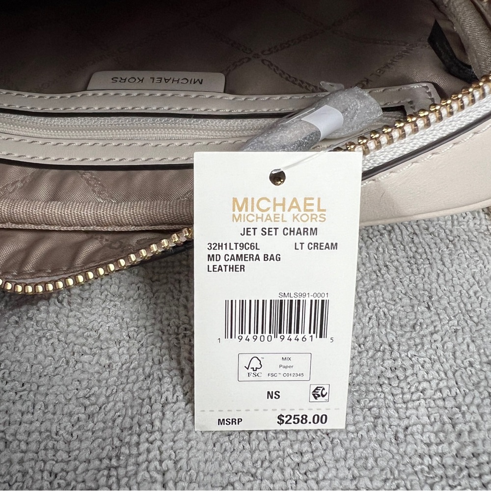 🔥 NWT Michael Kors Jet Set Charm Small Leather Crossbody Bag - LT Light Cream - Picture 6 of 16